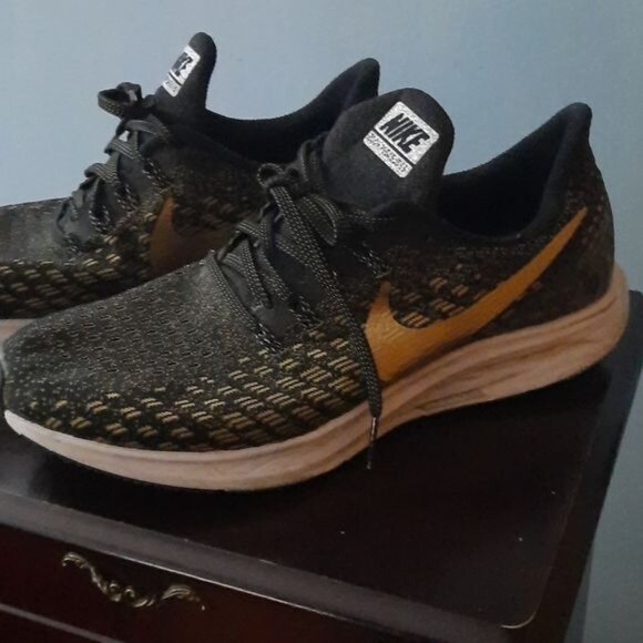 nike zoom pegasus 35 gold